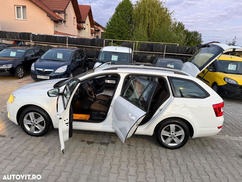 Skoda Octavia 1.6 TDI Green tec 4x4 Elegance - 18