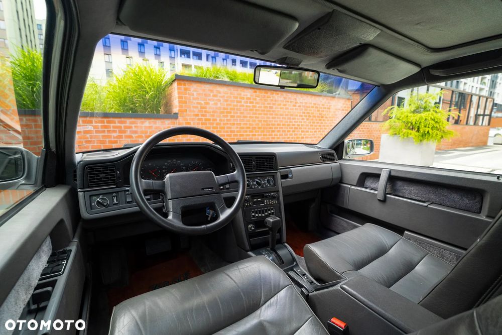 Volvo Seria 700 - 10