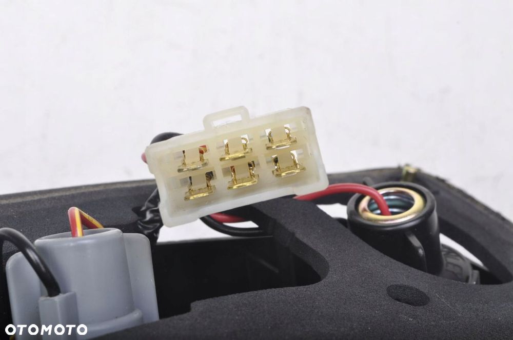 ASTON MARTIN DB7 LAMPA PRAWA TYLNA PRAWY TYŁ - 9