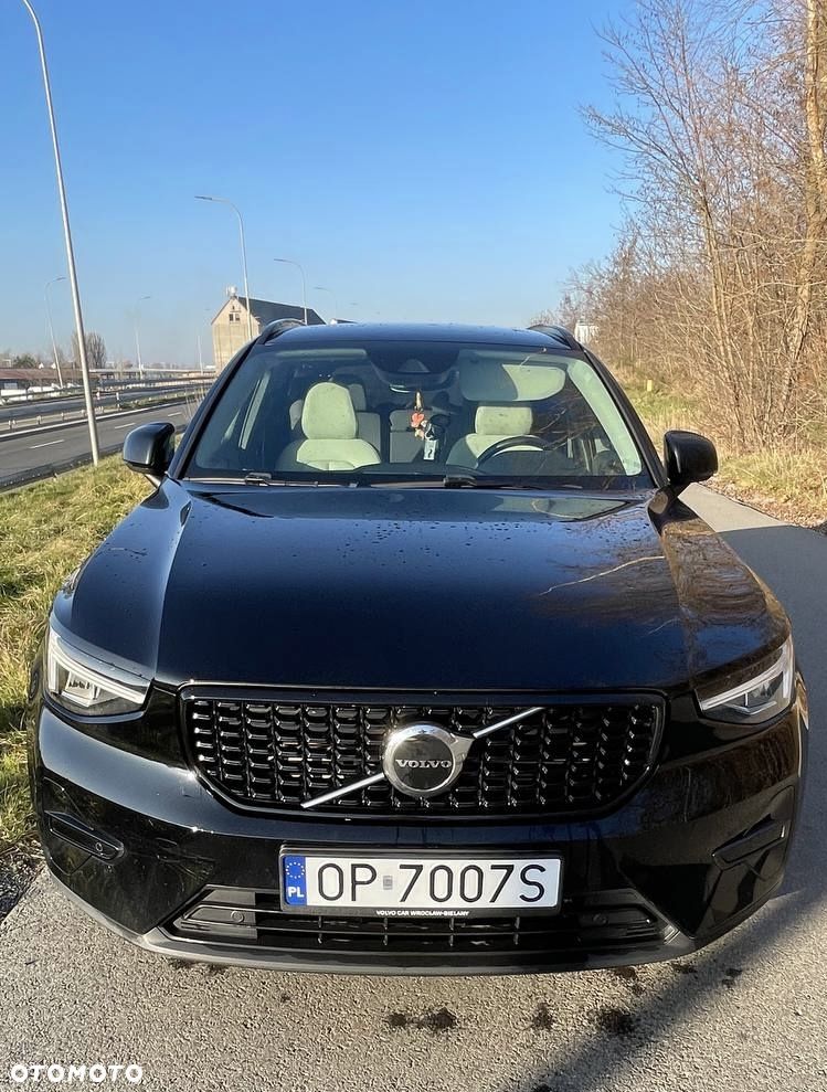 Volvo XC 40 T5 Plug-In Hybrid Plus Dark - 2