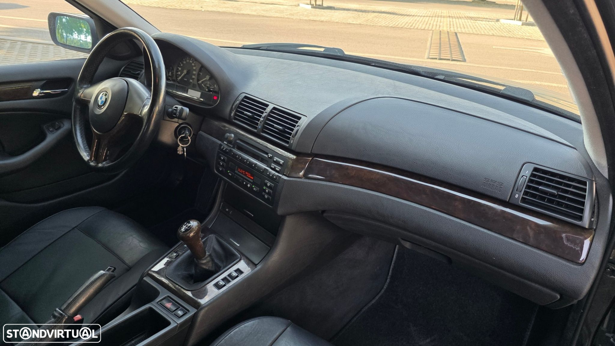 BMW 320 d Touring - 8