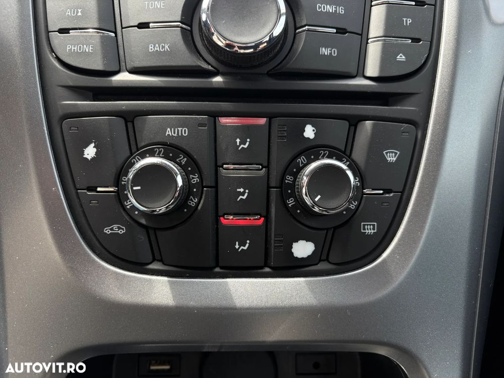 Opel Astra 1.6 TWINPORT ECOTEC Active - 24