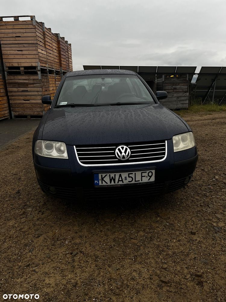 Volkswagen Passat 1.9 TDI Basis - 2