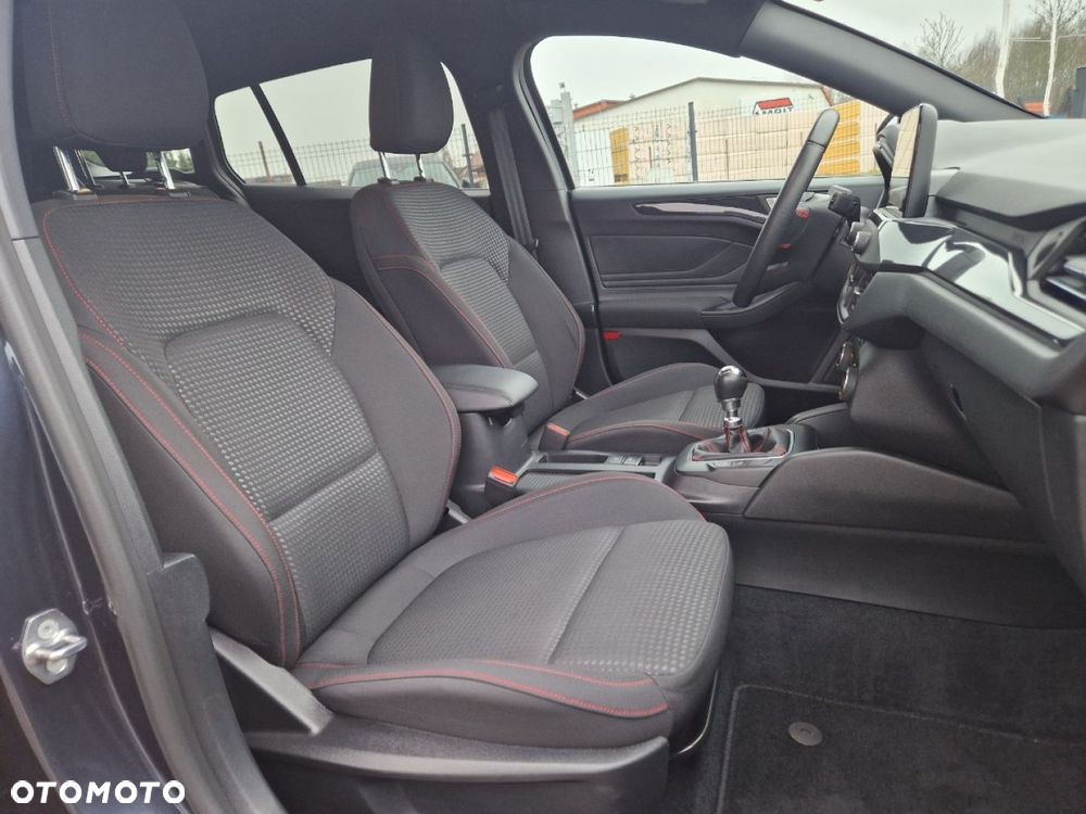 Ford Focus - 28