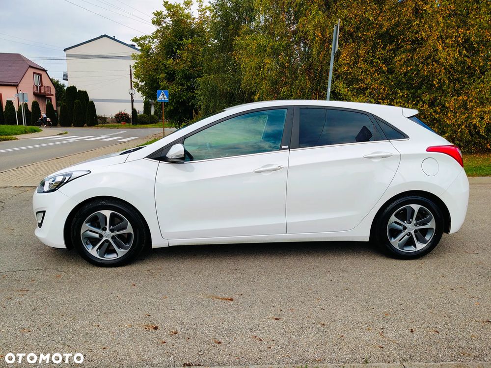 Hyundai i30 blue 1.6 GDI Passion - 2