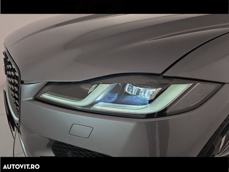 Jaguar F-Pace D200 AWD R-Dynamic SE - 17