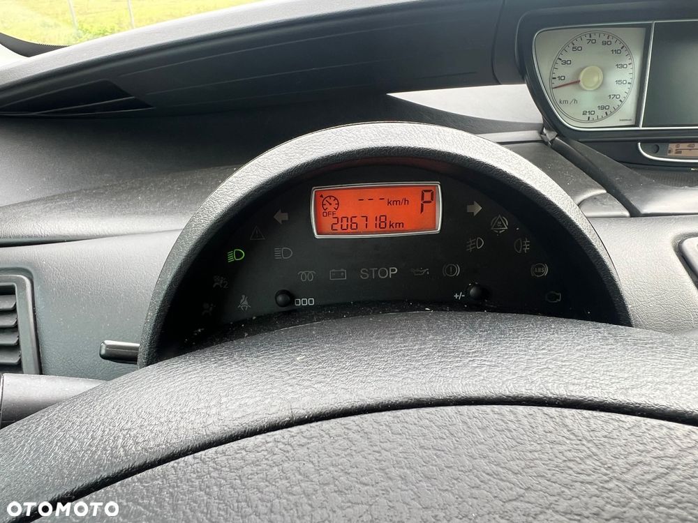 Citroën C8 HDi 165 Exclusive - 16