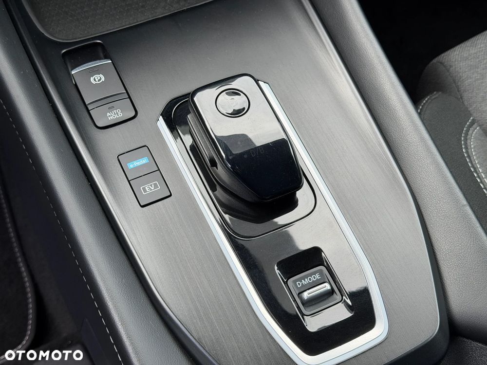 Nissan Qashqai 1.5 e-POWER N-Connecta - 24