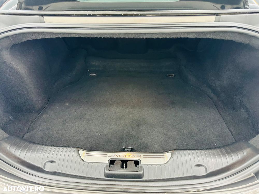 Jaguar XJ 30d Premium Luxury - 19