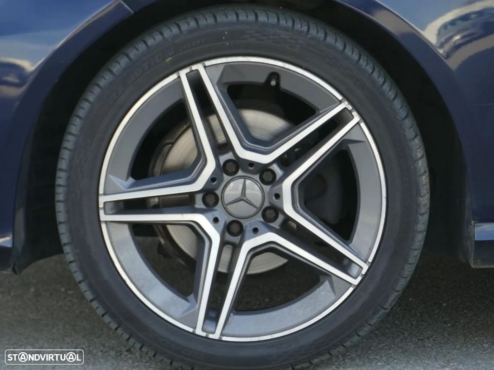 Mercedes-Benz E 220 CDi Avantgarde BE Auto. - 8