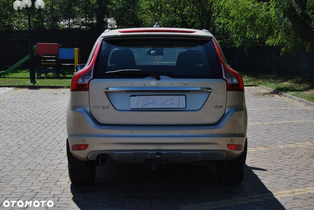 Volvo XC 60 D3 Geartronic Momentum - 17
