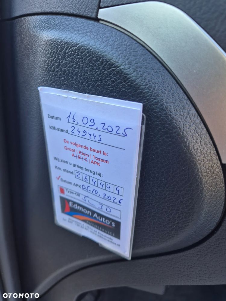 Lexus CT 200h Limited Edition - 38