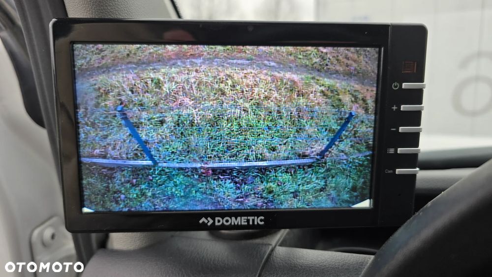 Mercedes-Benz Sprinter - 14