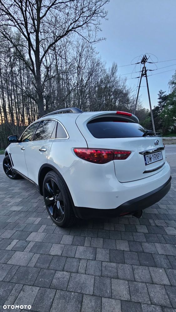 Infiniti QX70 3.7 S Premium - 8