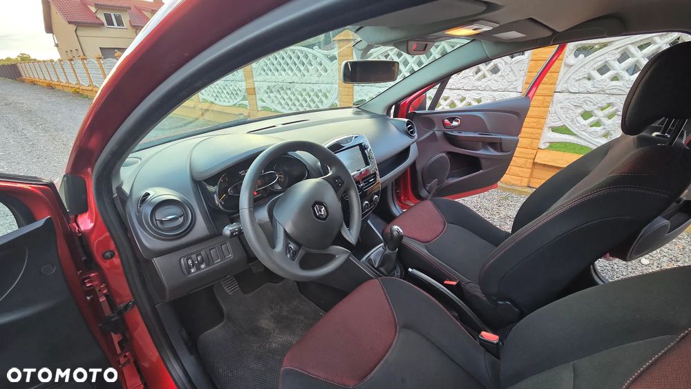 Renault Clio 1.2 16V Limited EU6 - 24