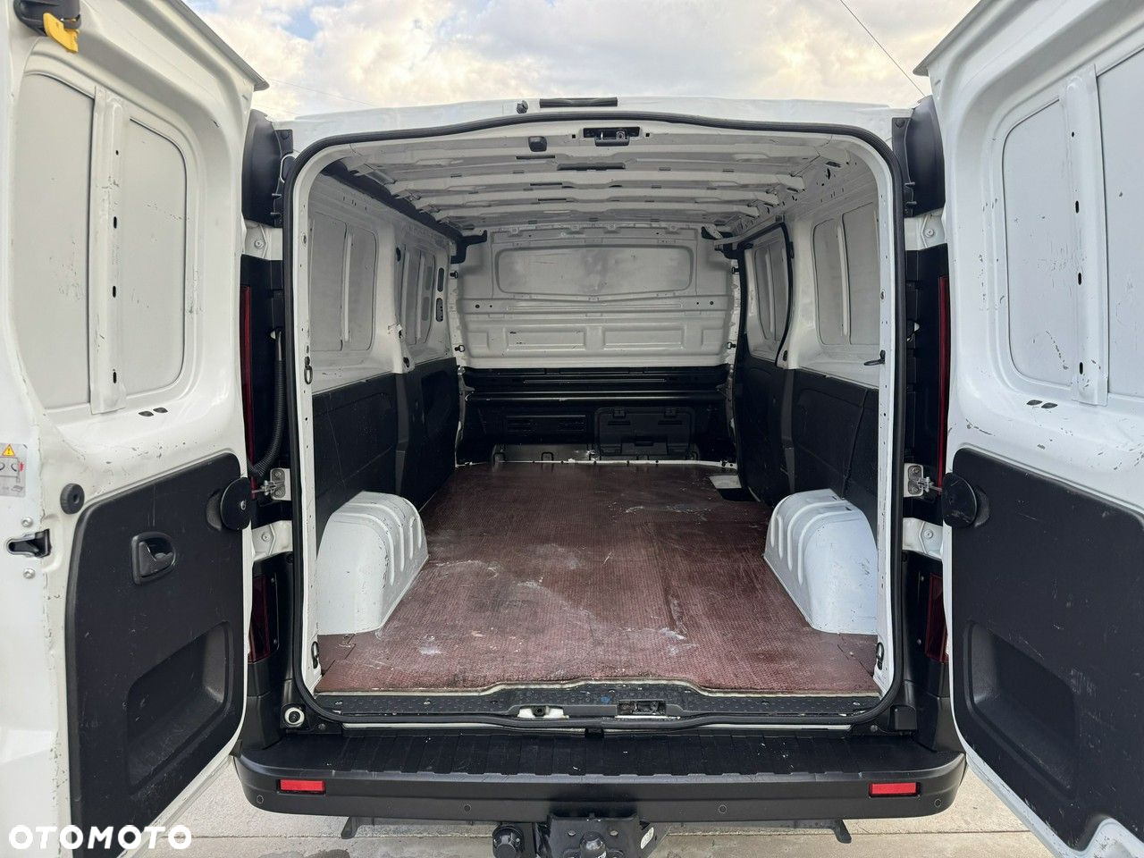 Renault Trafic - 23