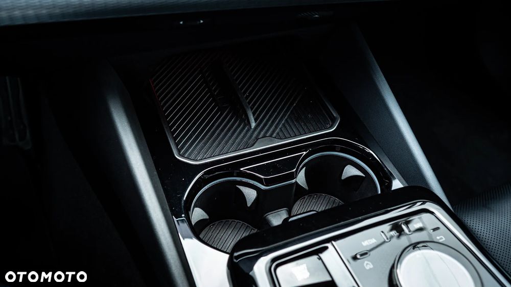 BMW Seria 5 520i - 18