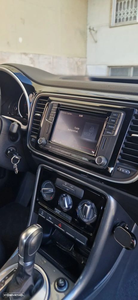 VW New Beetle Cabriolet 1.2 TSI Design DSG - 30