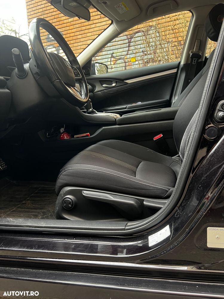 Honda Civic 1.5 i-VTEC Turbo CVT Elegance - 11