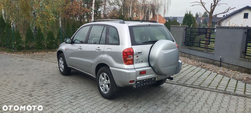 Toyota RAV4 - 3