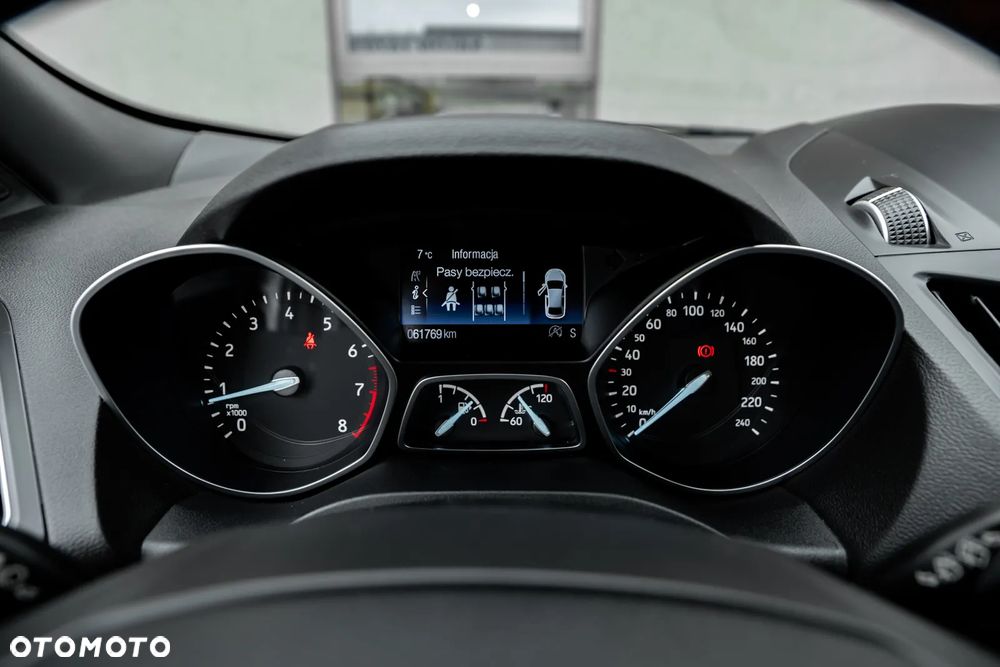 Ford Kuga 1.5 EcoBoost 2x4 ST-Line - 26