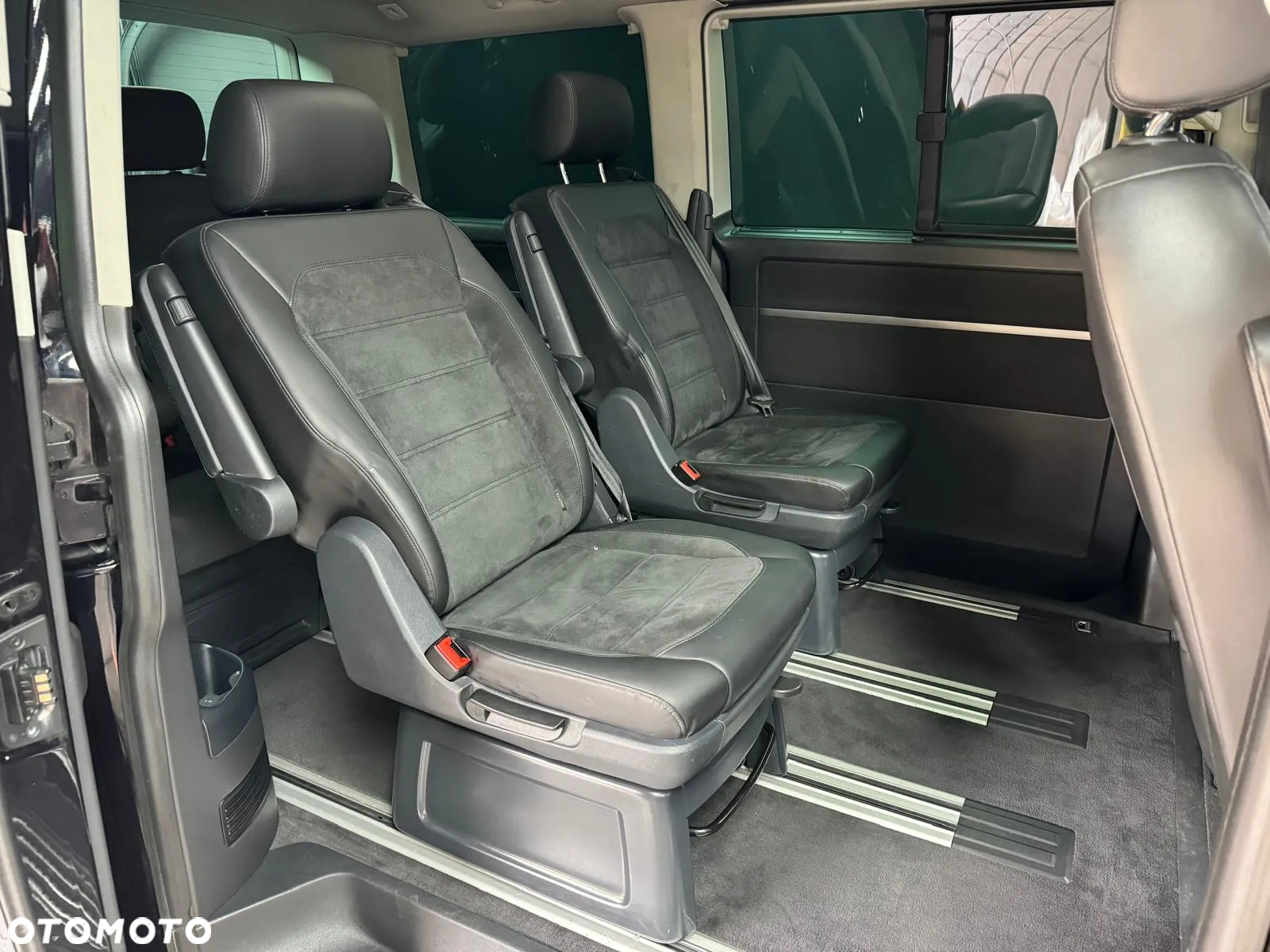 Volkswagen Multivan 2.0 BiTDI L1 Highline DSG - 26