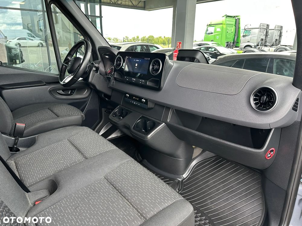Mercedes-Benz Sprinter 317 Furgon PRO FL - 12