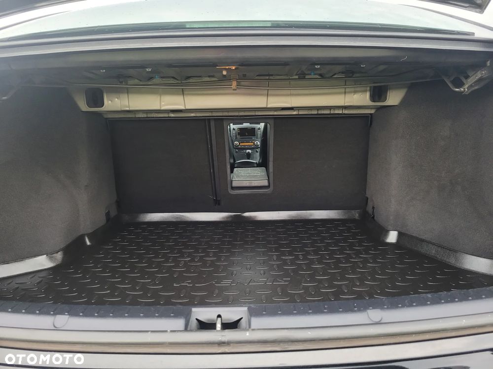 Toyota Avensis 2.0 Prestige NAVI MS - 11