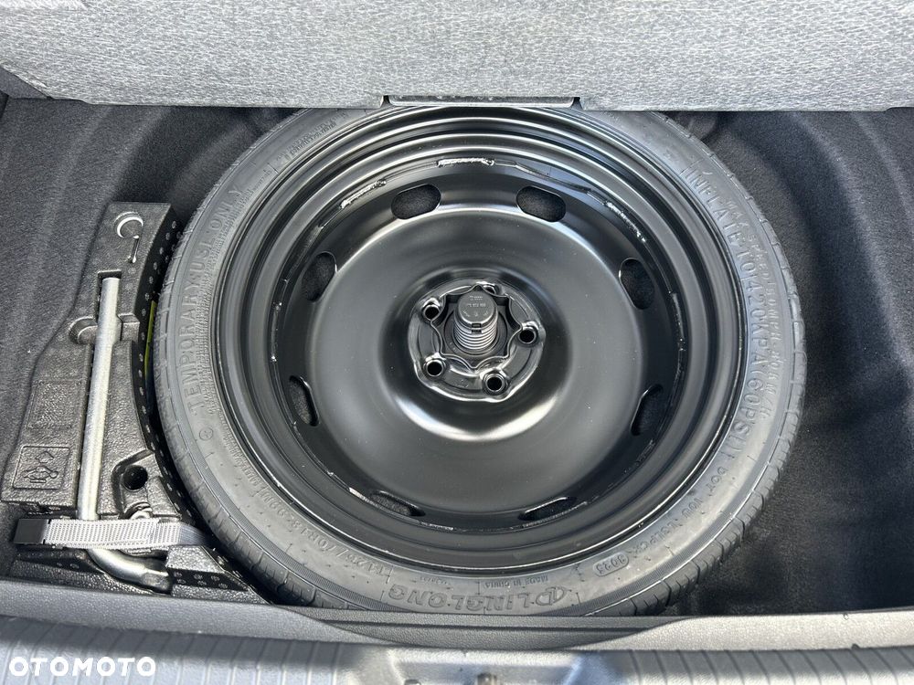 Volkswagen Golf - 13