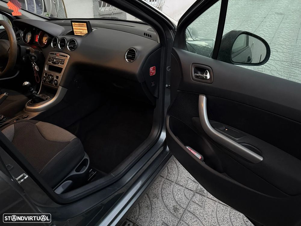 Peugeot 308 SW 1.6 e-HDi Active CVM6 - 17