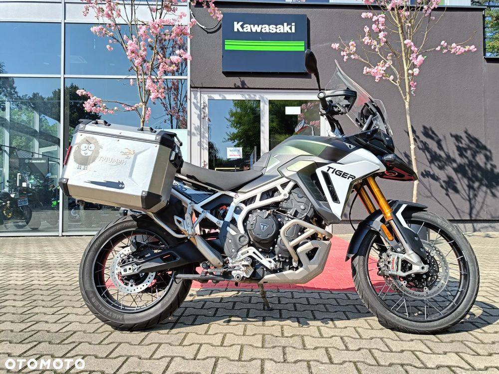 Triumph Tiger - 2