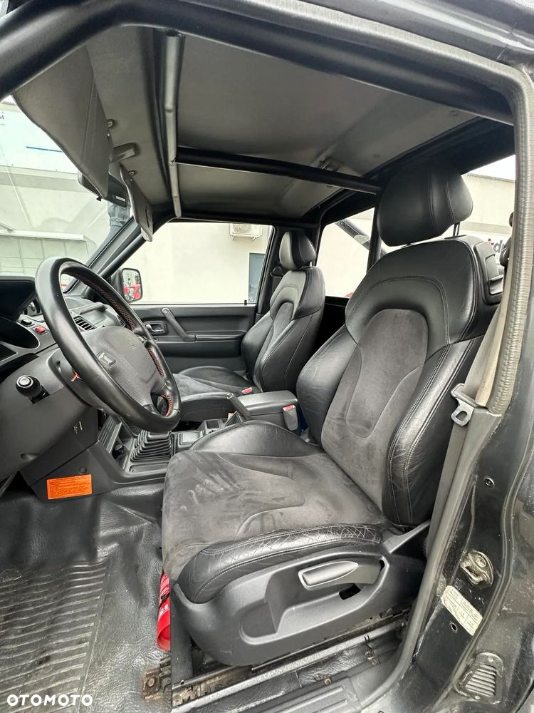 Mitsubishi Pajero - 13