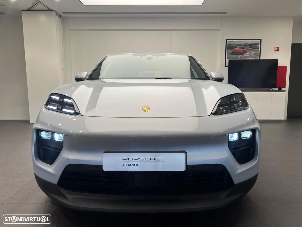 Porsche Macan Electric 4 - 13