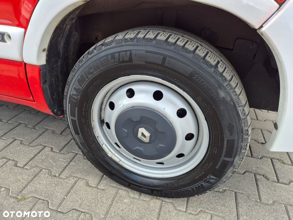 Renault Master 2.5 DCi 120 / STRAŻ POŻARNA / AUTO POŻARNICZE / 4 MIEJSCA / BEZWYPADKOWY / ORYGINALNY PRZEBIEG / DRABINA / ORYGINALNA ZABUDOWA / IDEALNY DO OSP LUB PSP / STAN IDEALNY - 17