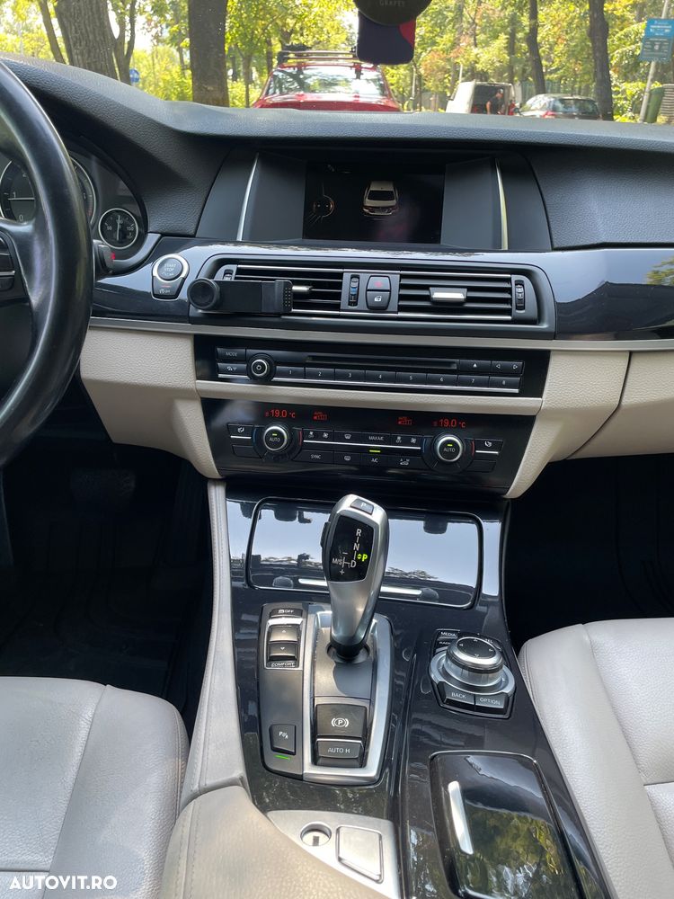 BMW Seria 5 518d AT - 11