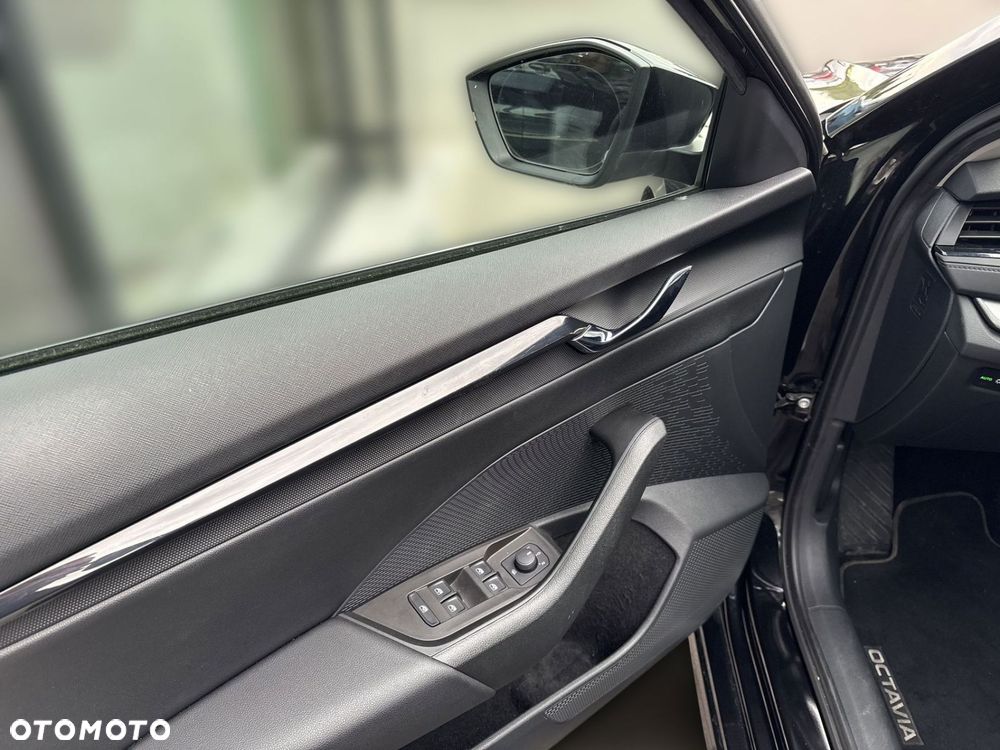 Skoda Octavia 1.5 TSI e-Tec Ambition DSG - 10