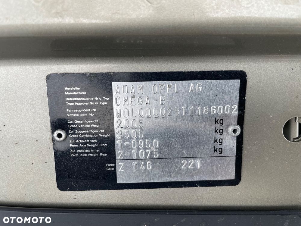 Opel Omega - 39