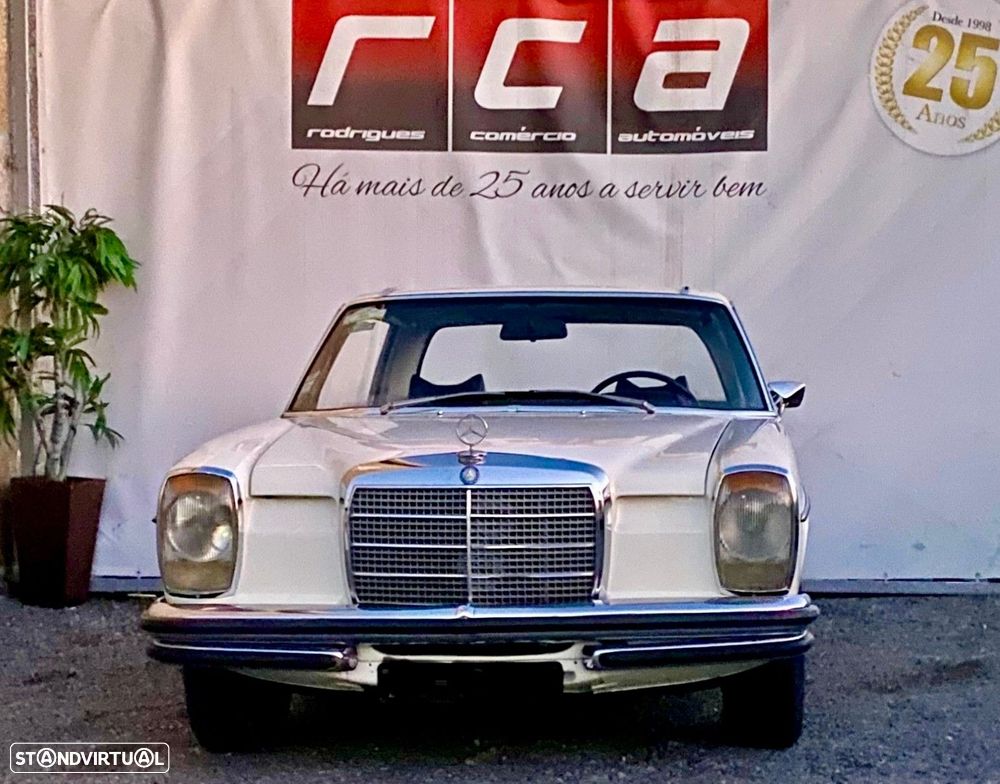 Mercedes-Benz W114/W115 (1968-1974) 250 CE - 2