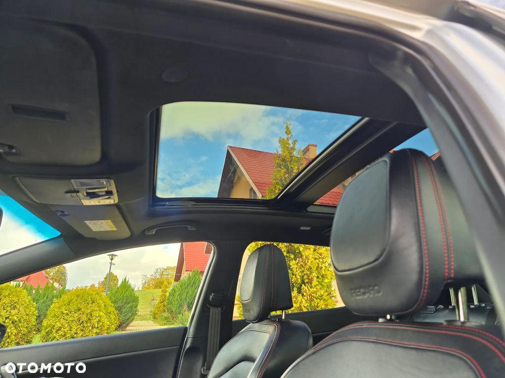 Kia Ceed Cee'd 1.6 T-GDI GT - 31