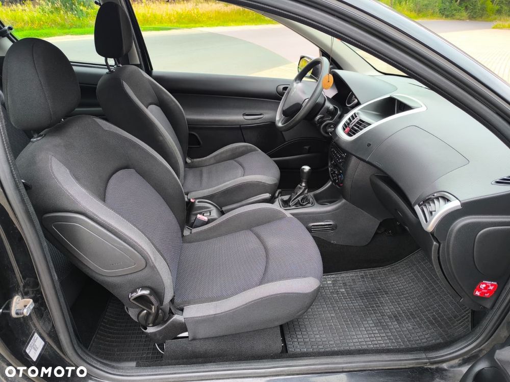 Peugeot 206 plus - 8