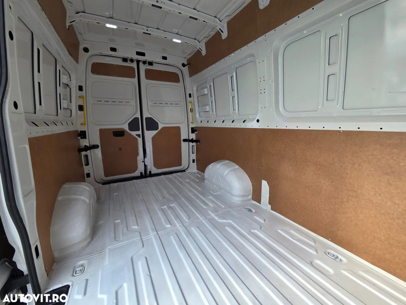 Volkswagen New Crafter L3H2 - 15