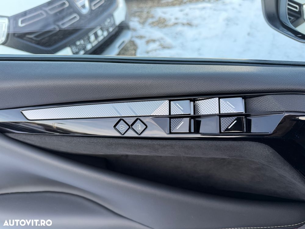 DS Automobiles DS 4 1.5 BlueHDi 130 S&S EAT8 PERFORMANCE LINE + - 19