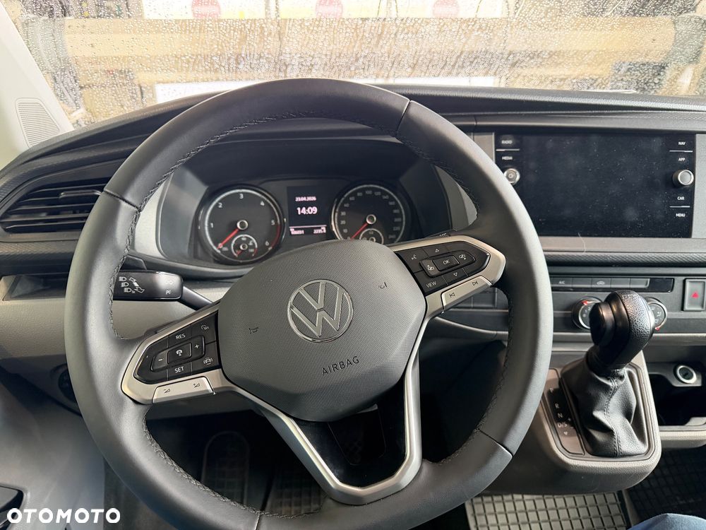 Volkswagen Transporter - 8