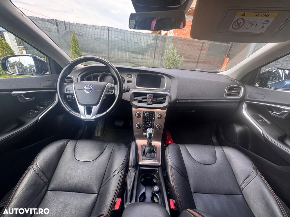 Volvo V40 D3 Aut Momentum - 11