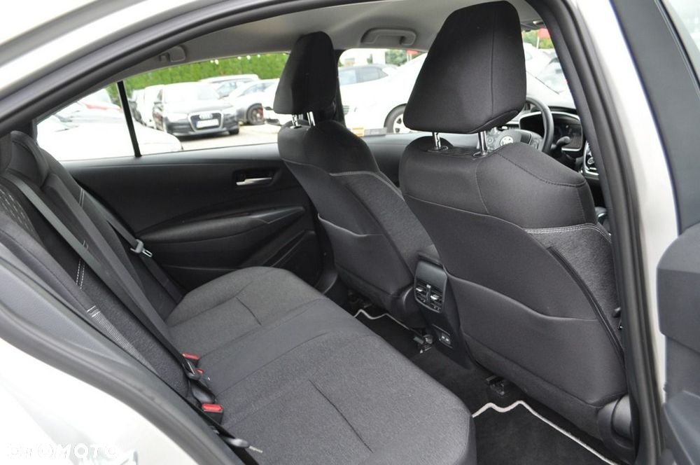 Toyota Corolla - 26