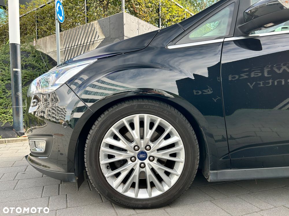 Ford Grand C-MAX - 35
