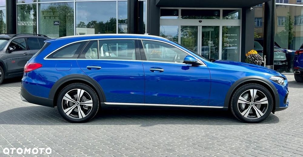 Mercedes-Benz C-Class 2021 photo 4