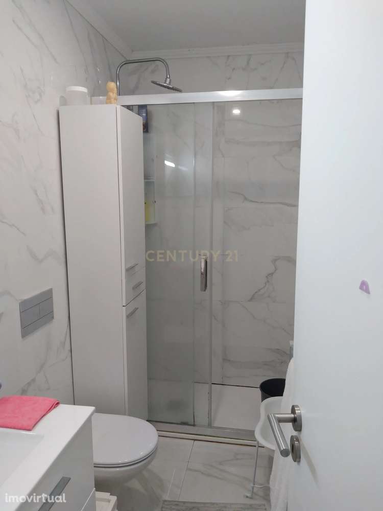 Moradia T2+1 em Alpriate - Vialonga - Grande imagem: 4/13