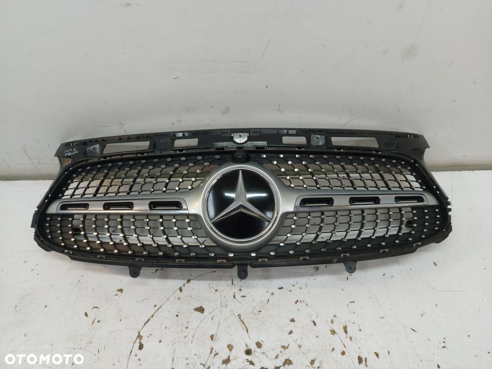 Mercedes GLA 200 II H247 Grill atrapa zderzaka przód emblemat A2478883901 - 1