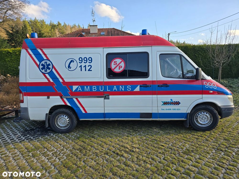 Mercedes-Benz Sprinter - 13